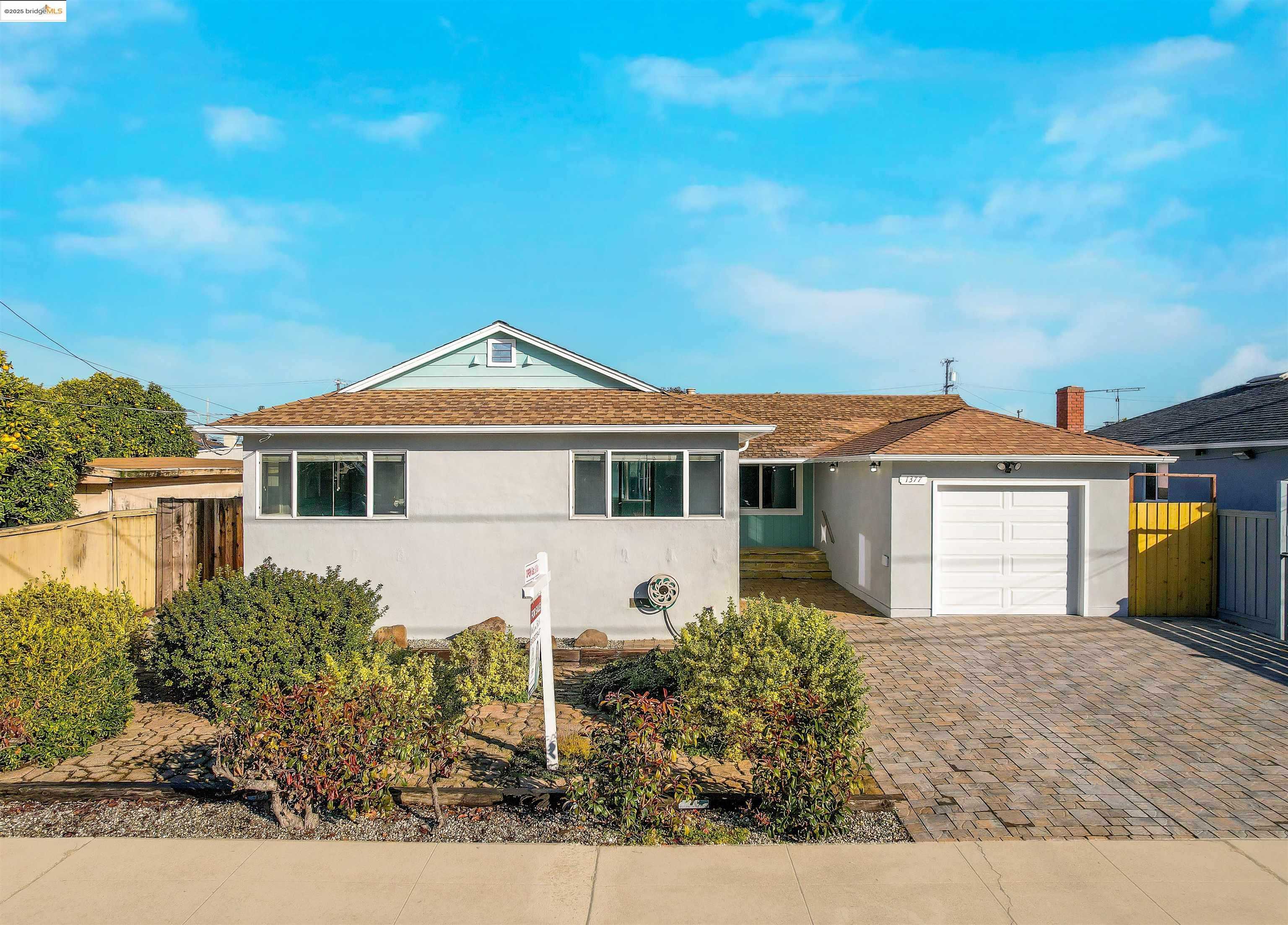 Neighborhood Neighborhood-12