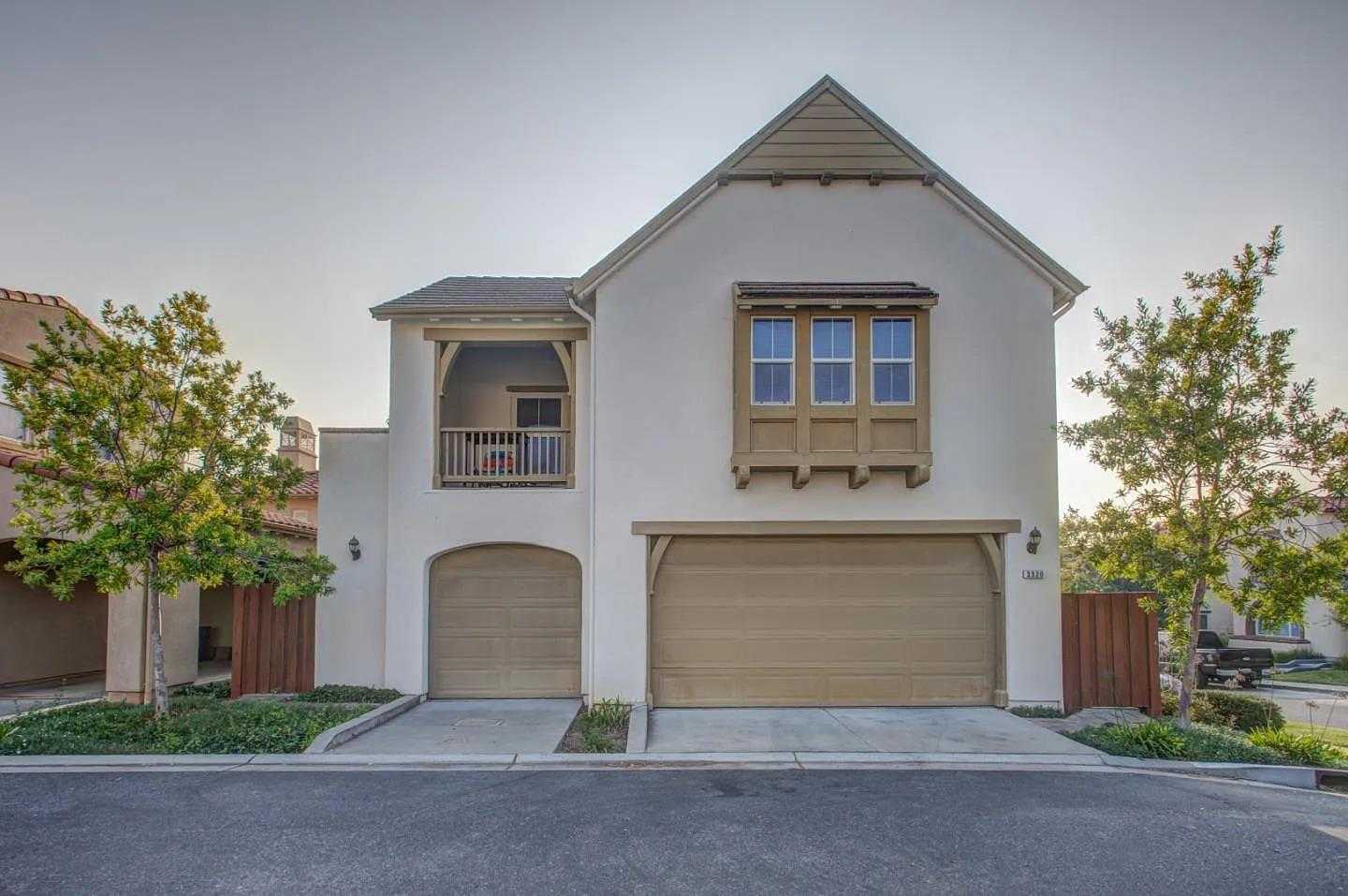 Neighborhood Neighborhood-30