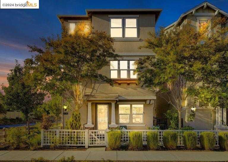 Neighborhood Neighborhood-8