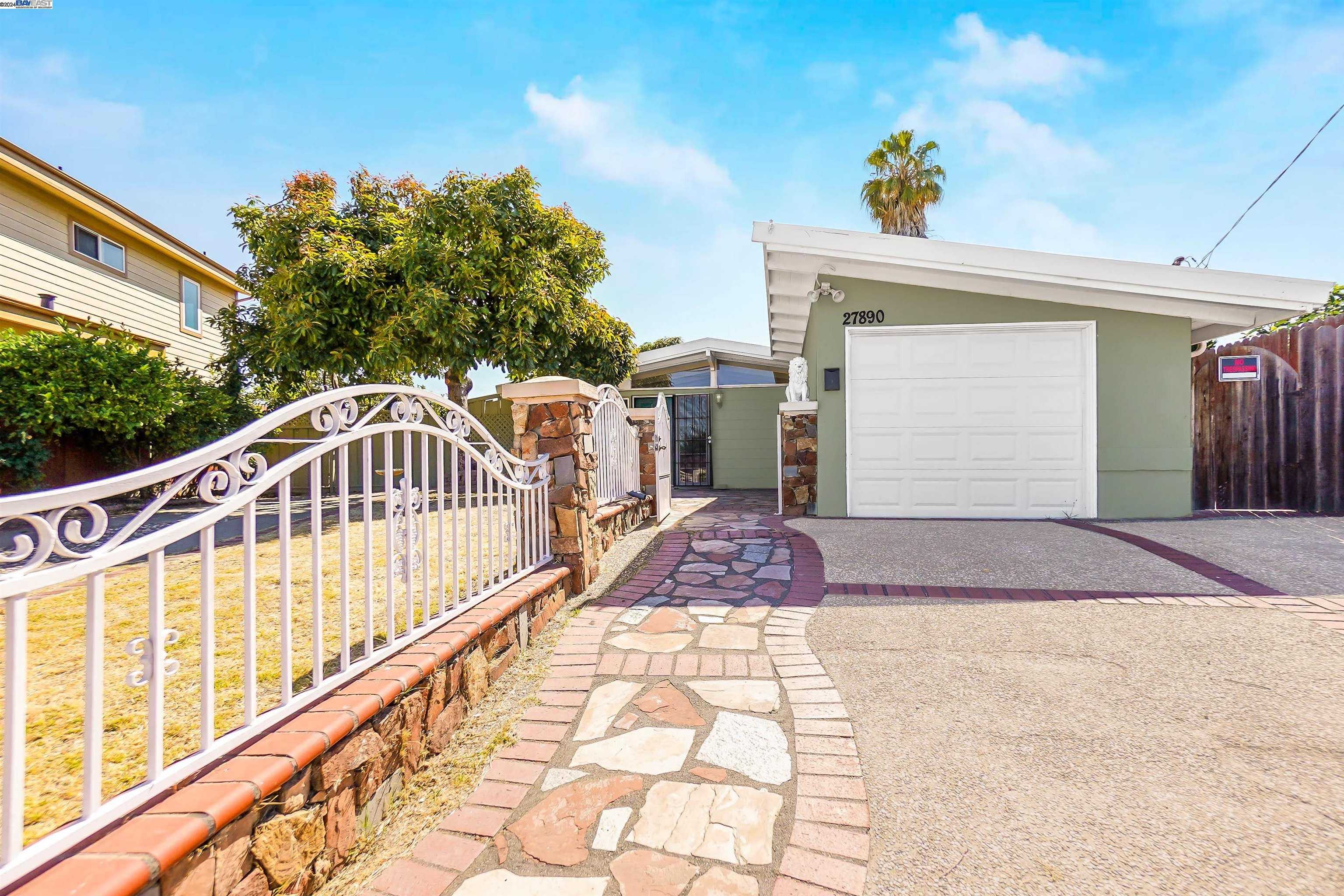 Neighborhood Neighborhood-34