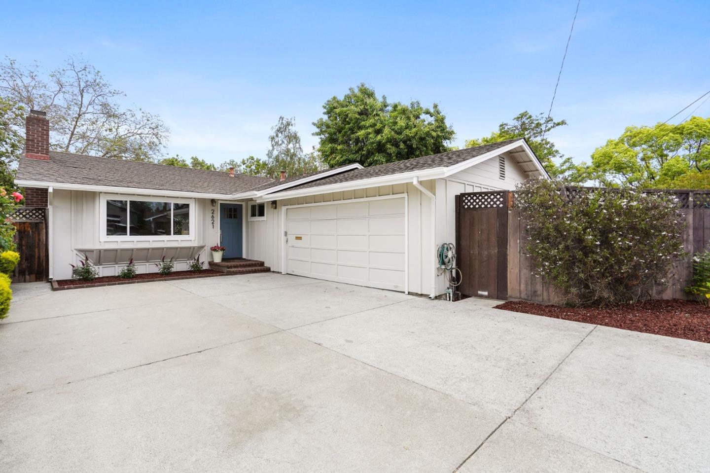 Neighborhood Neighborhood-4