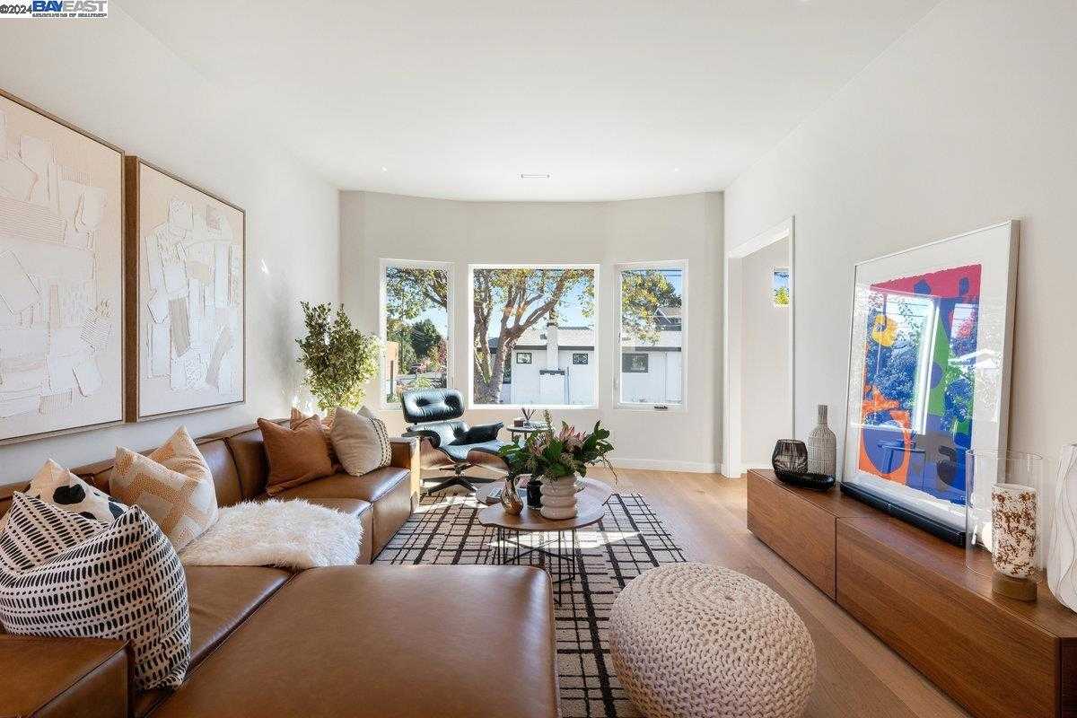 Neighborhood Neighborhood-8