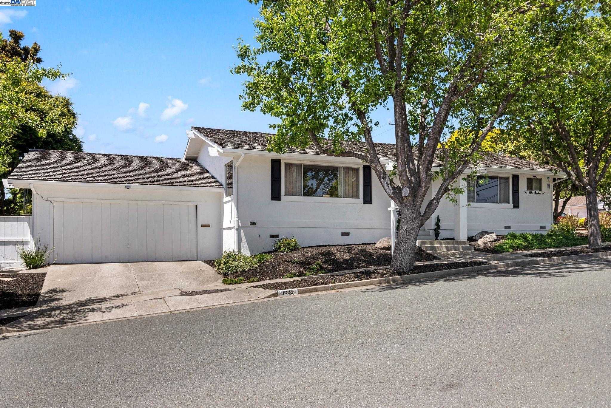 Neighborhood Neighborhood-20