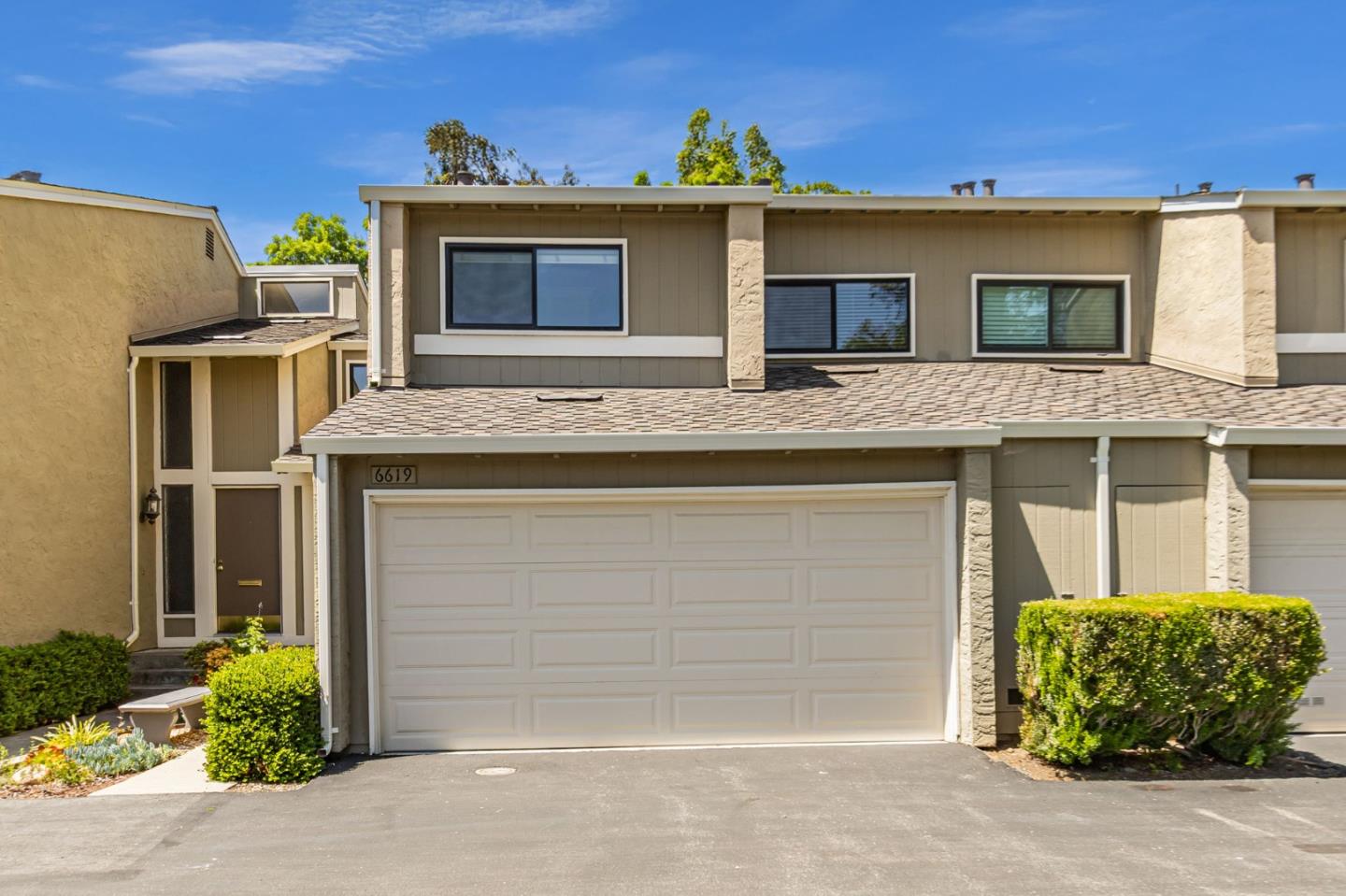 Neighborhood Neighborhood-29