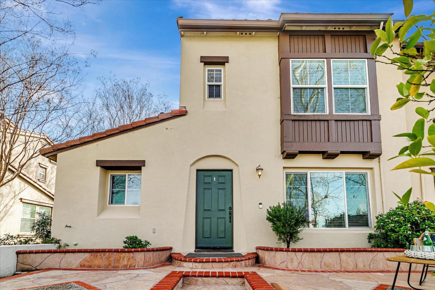 Neighborhood Neighborhood-59