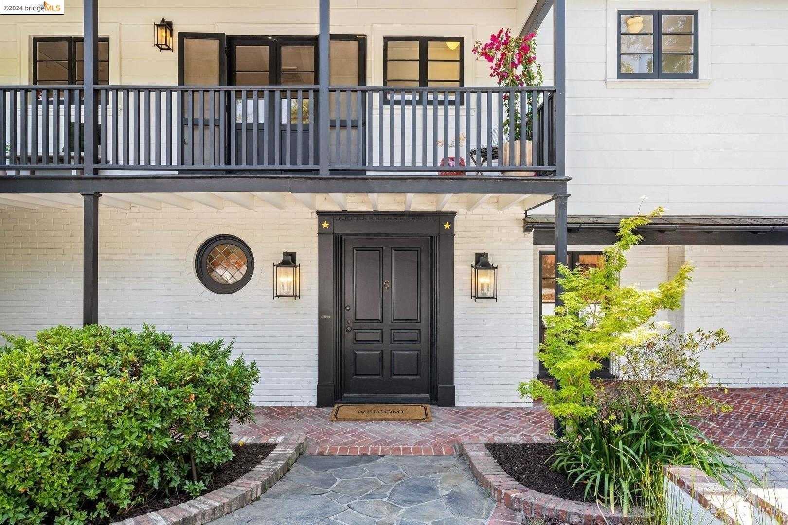 Neighborhood Neighborhood-15