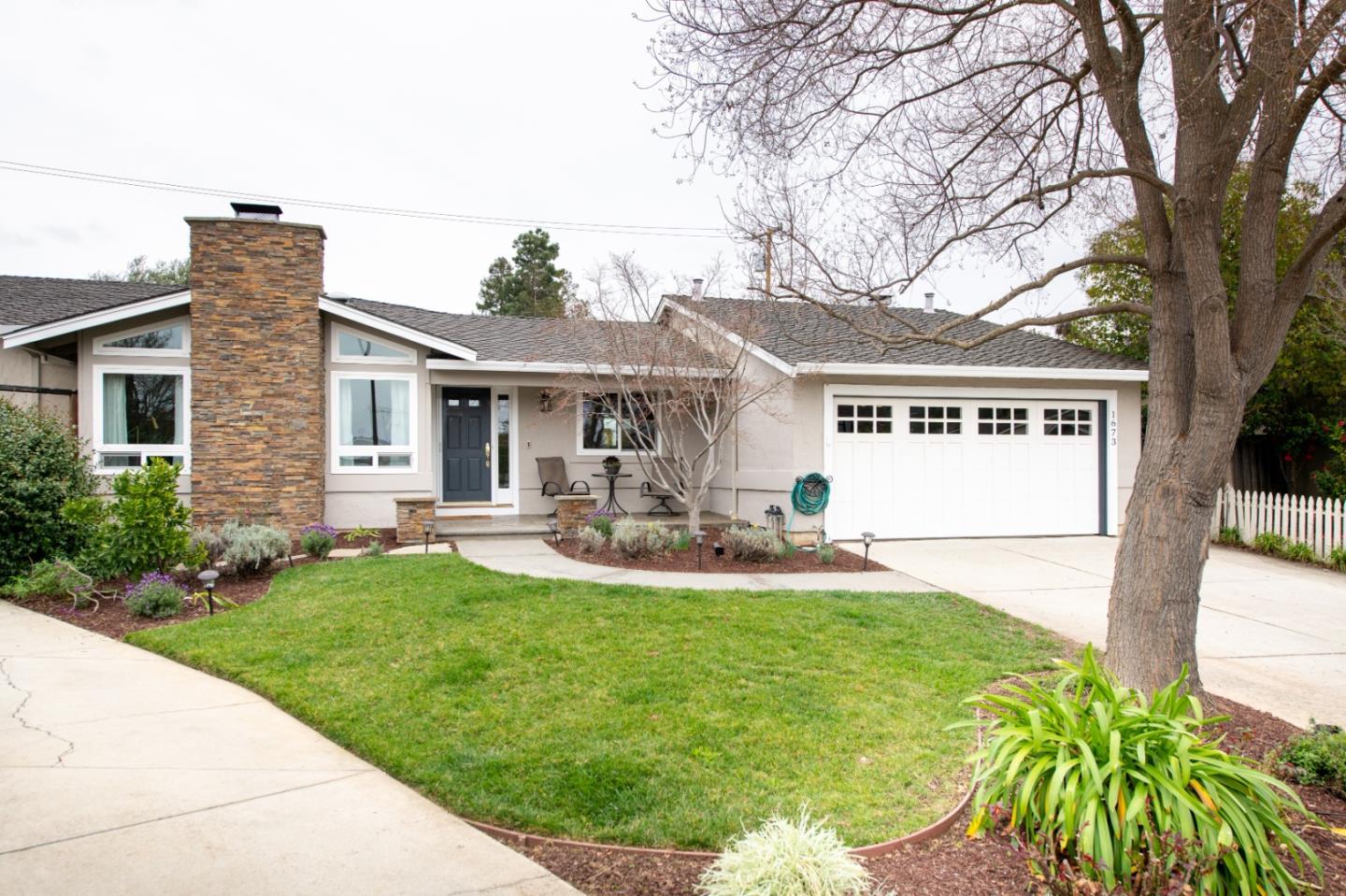 Neighborhood Neighborhood-127