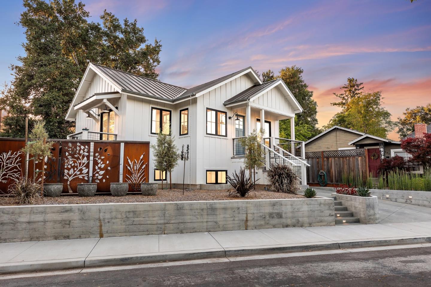 Neighborhood Neighborhood-1