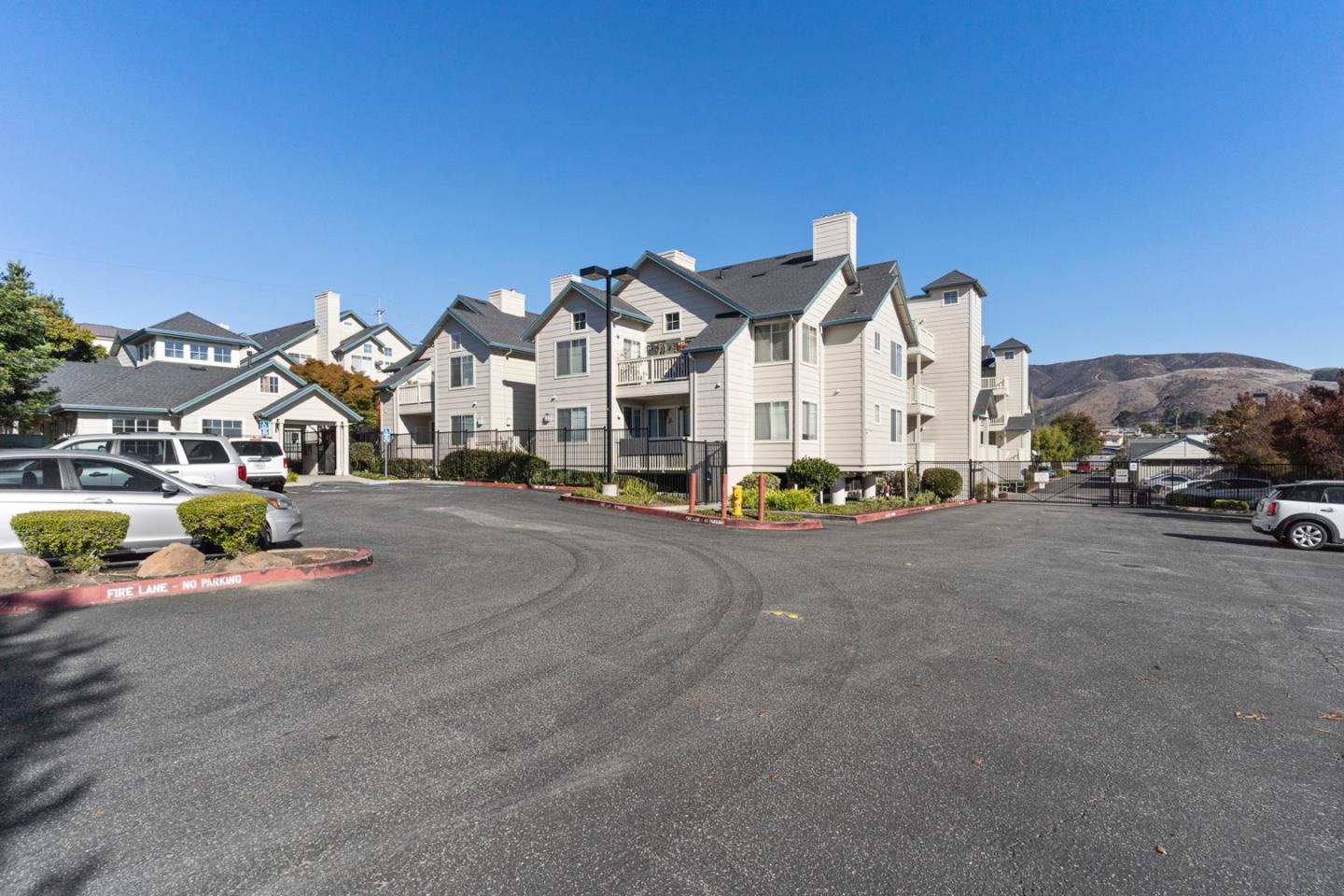 Neighborhood Neighborhood-1