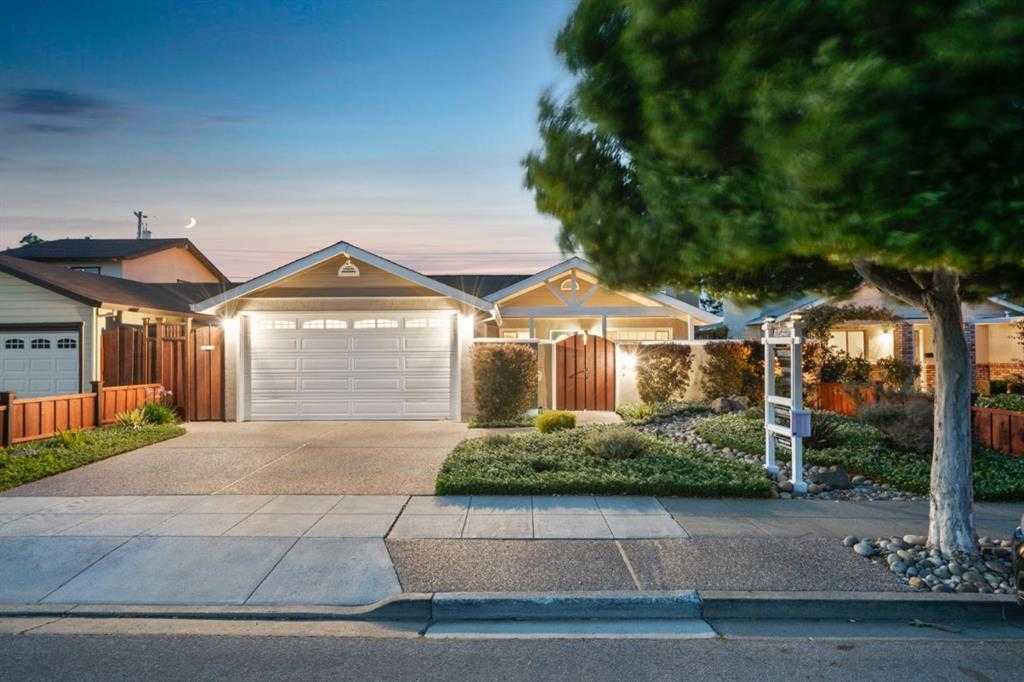 Neighborhood Neighborhood-23