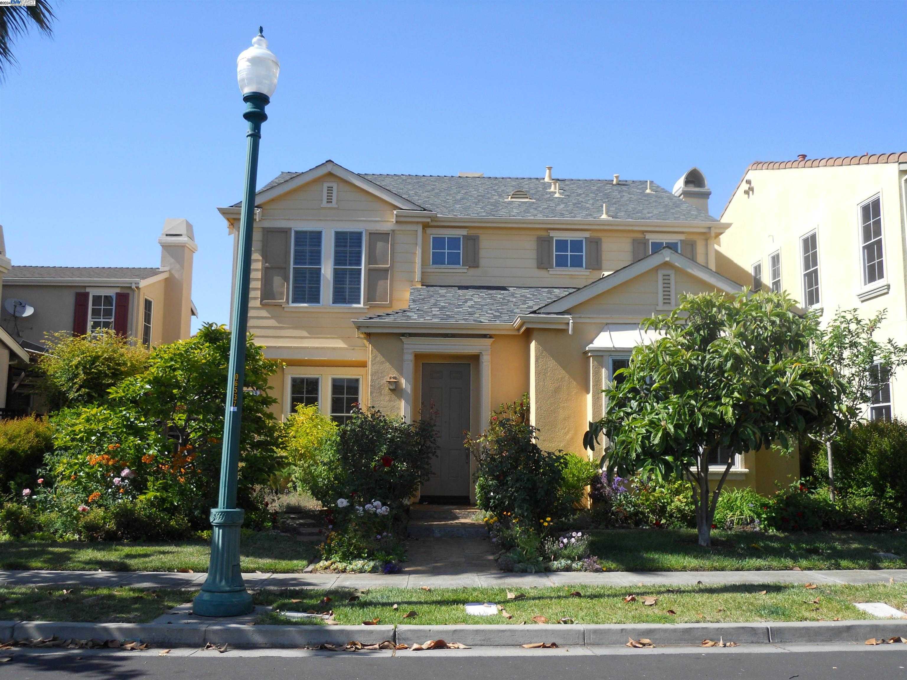 Neighborhood Neighborhood-24