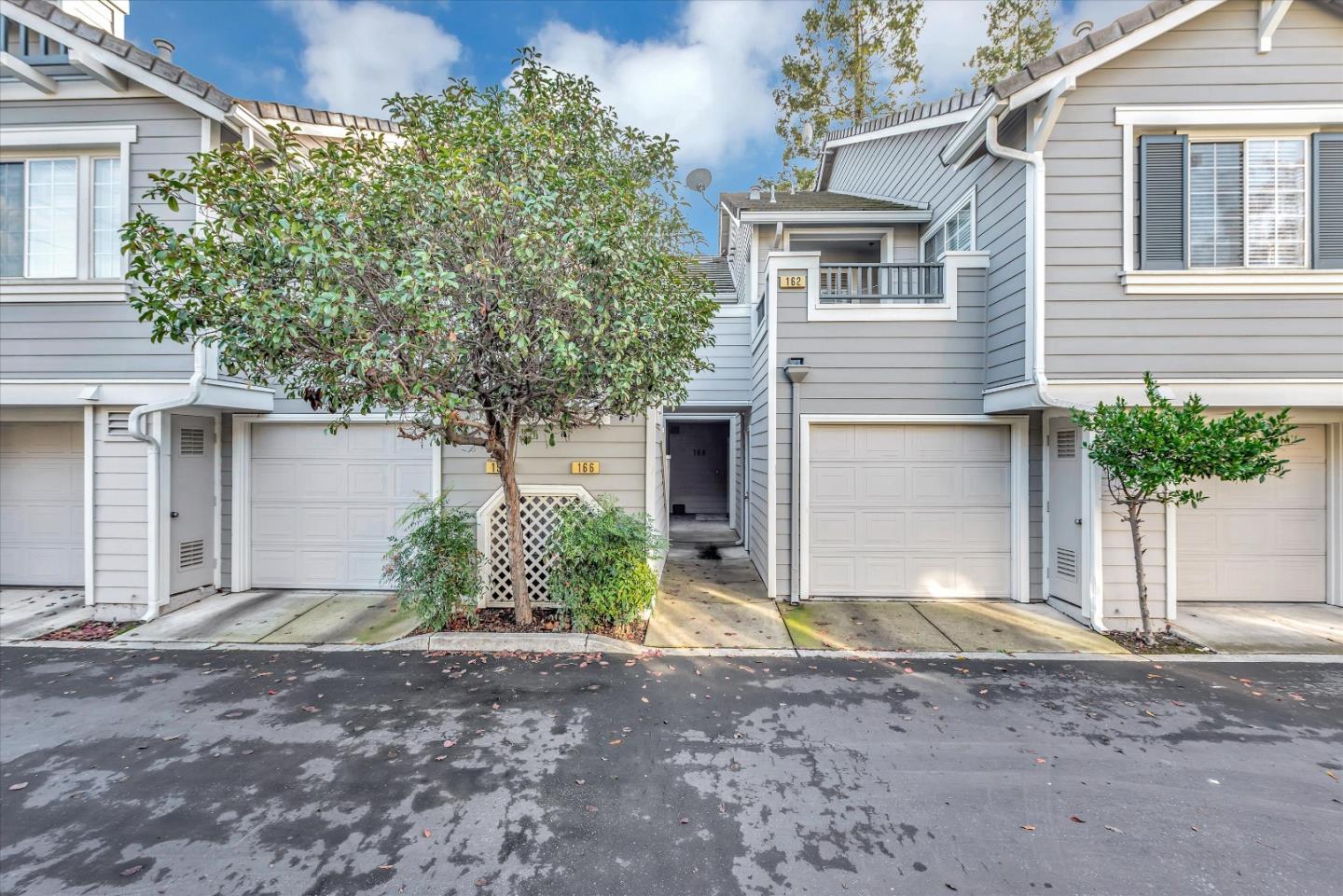 Neighborhood Neighborhood-15