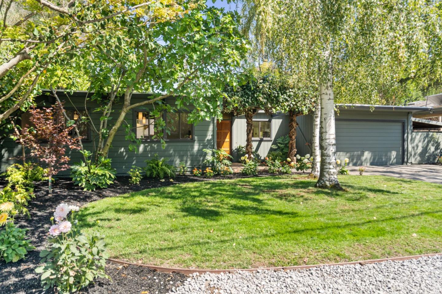 Neighborhood Neighborhood-33