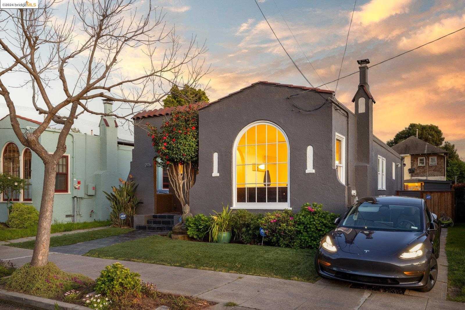 Neighborhood Neighborhood-3