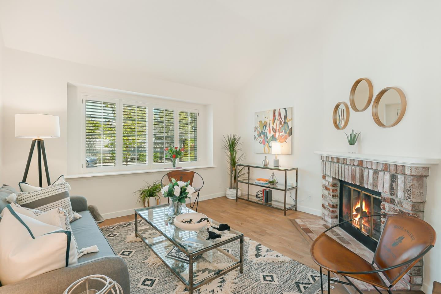 Neighborhood Neighborhood-81