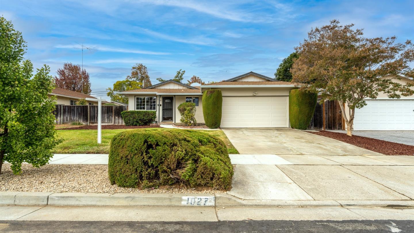 Neighborhood Neighborhood-1