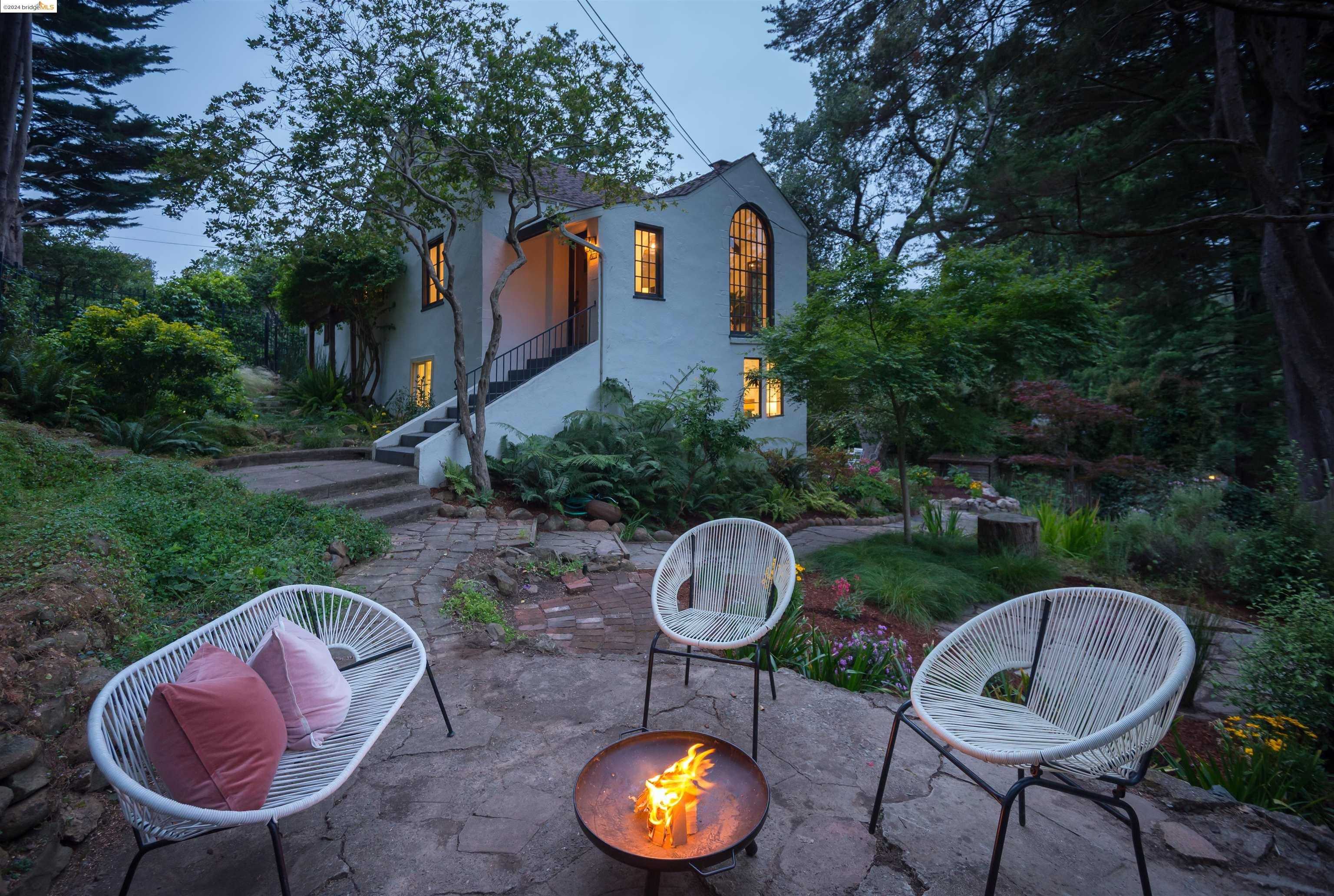 Neighborhood Neighborhood-14