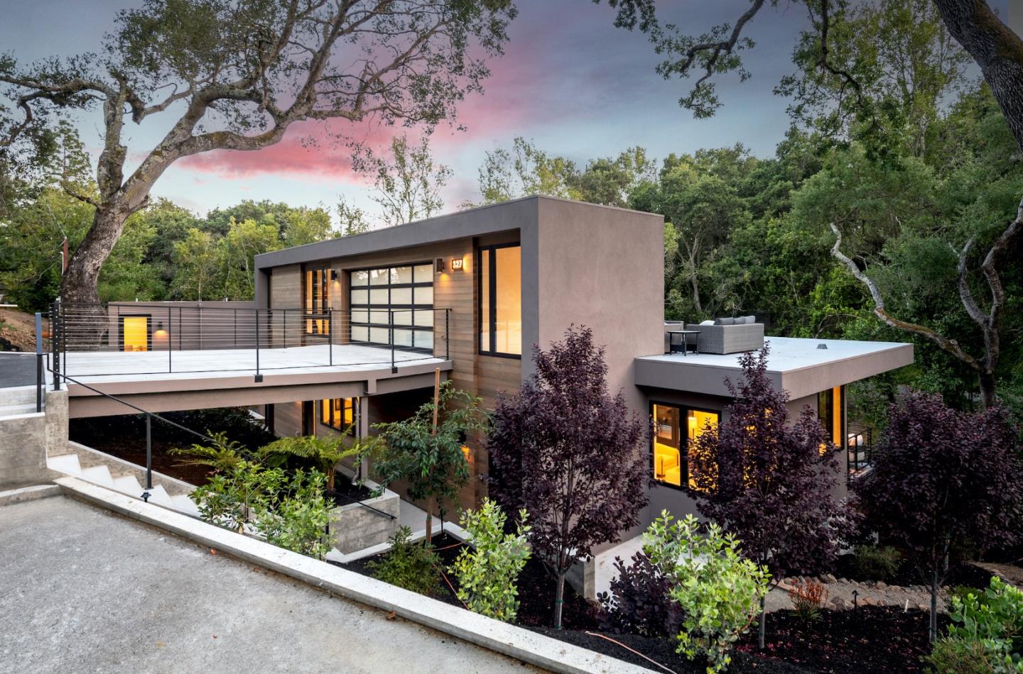 Neighborhood Neighborhood-30