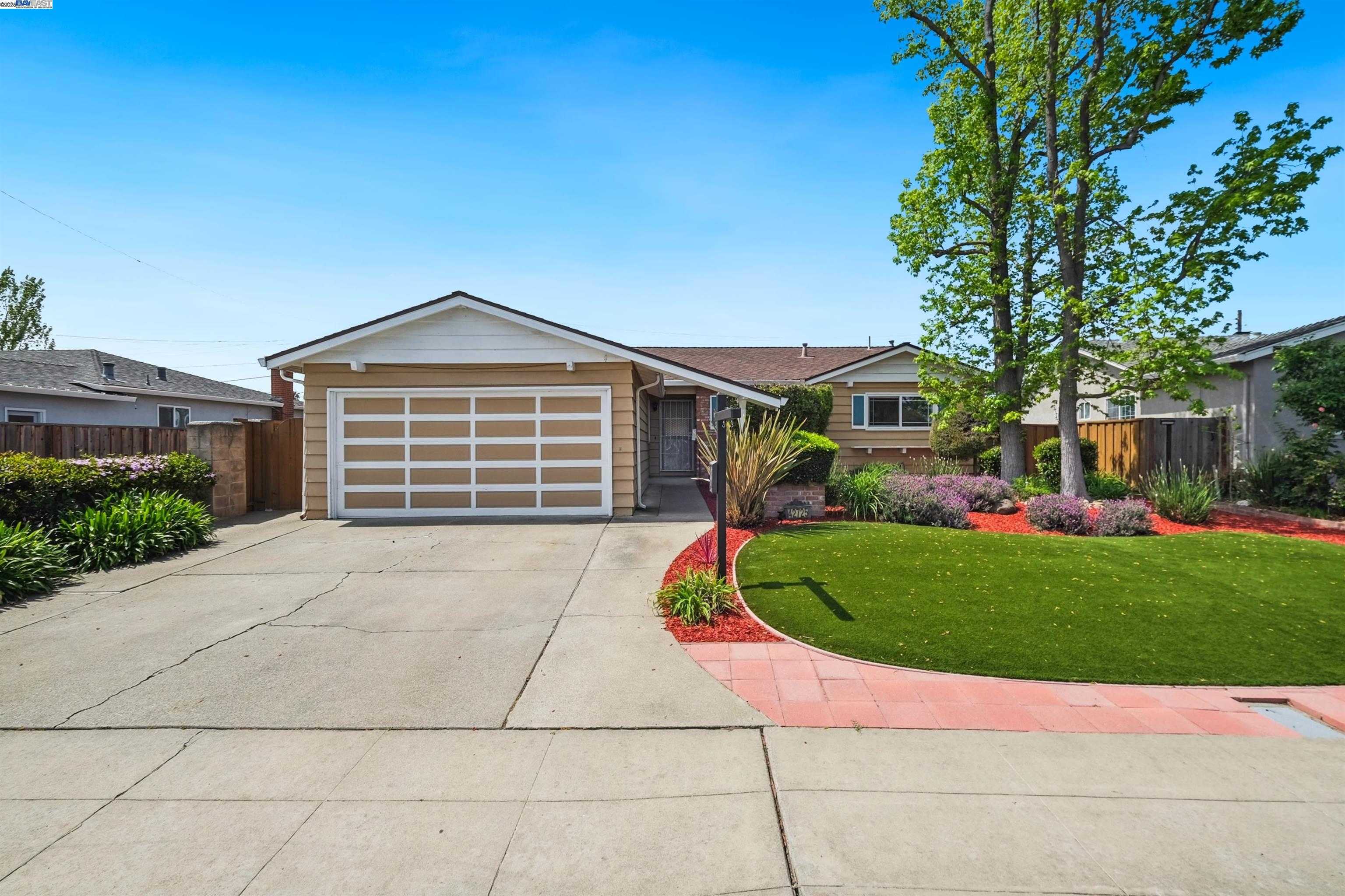 Neighborhood Neighborhood-5