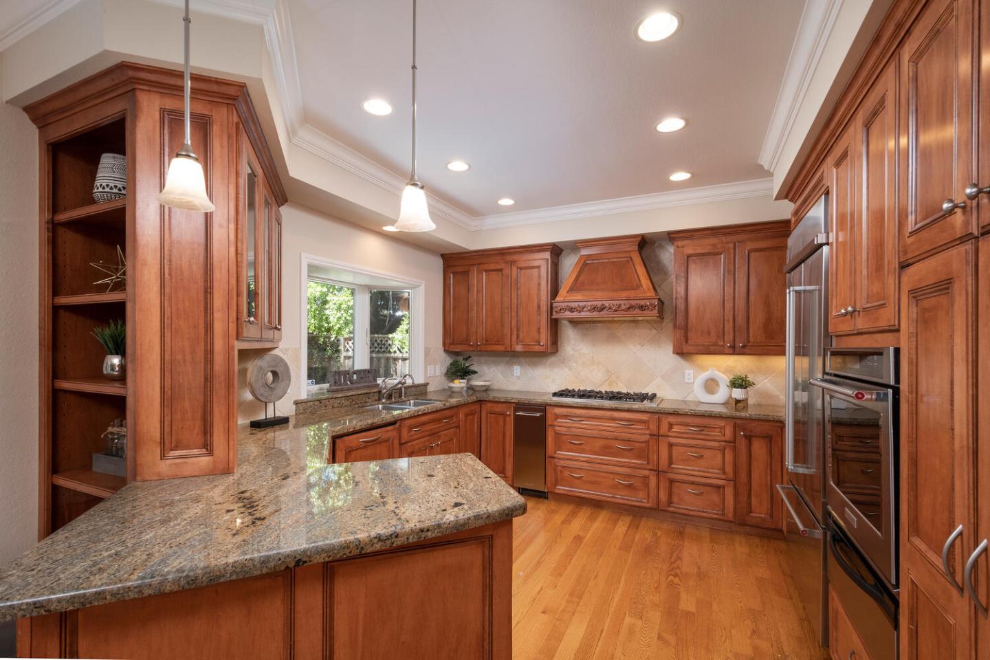 Neighborhood Neighborhood-81