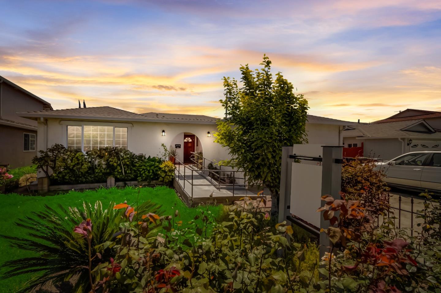 Neighborhood Neighborhood-60