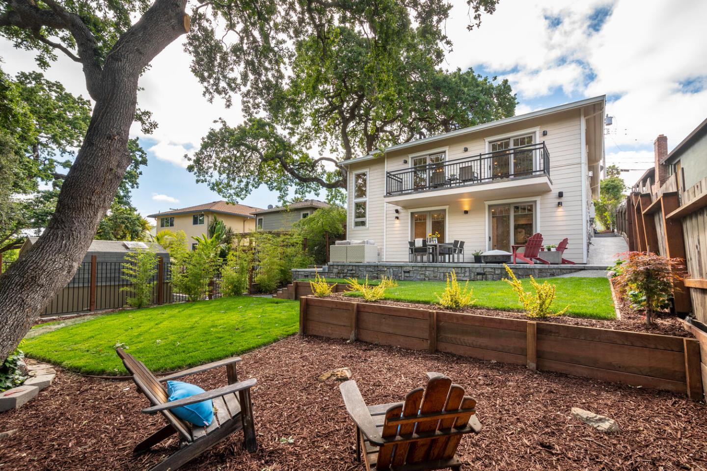 Neighborhood Neighborhood-93