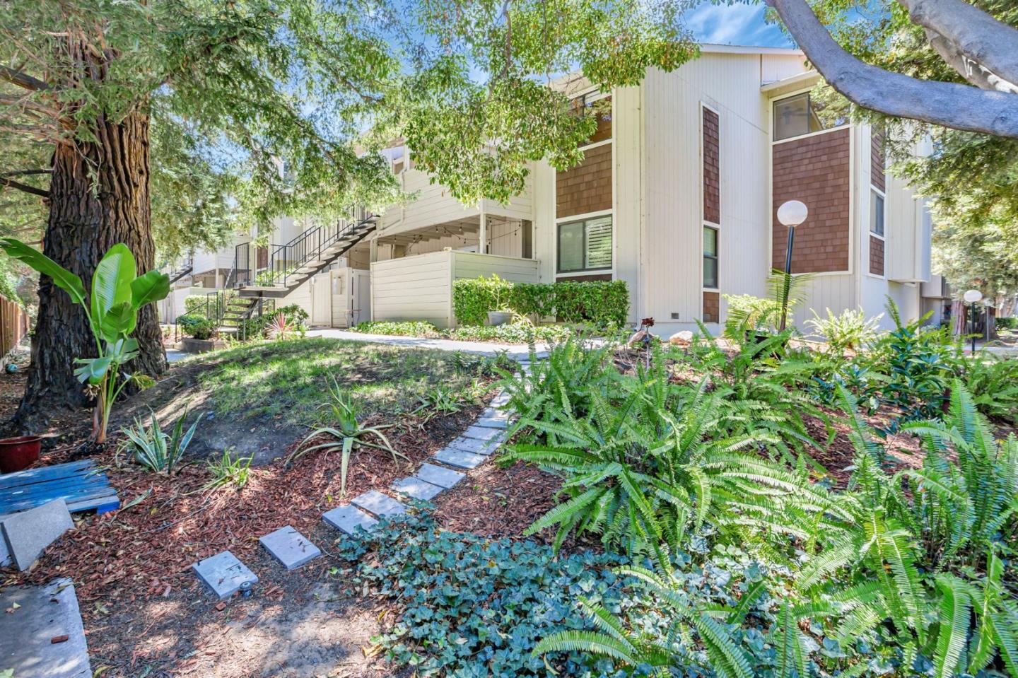 Neighborhood-3