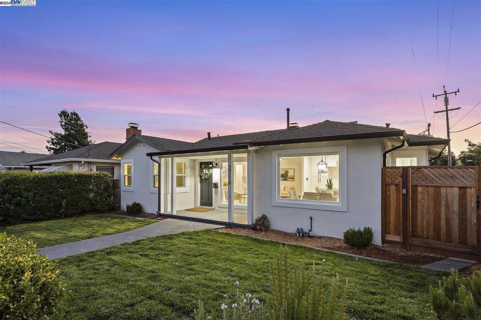 Neighborhood Neighborhood-9