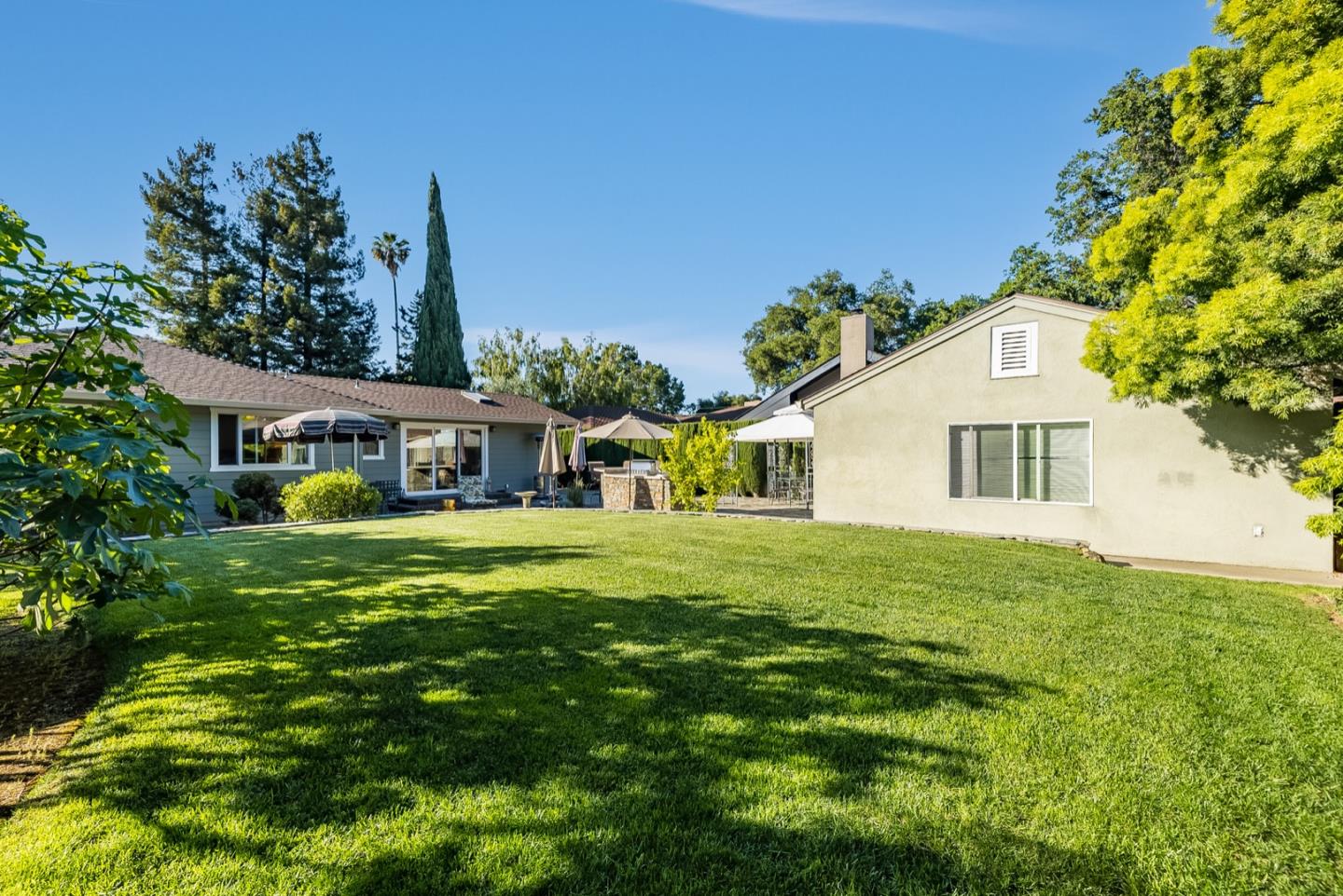 Neighborhood Neighborhood-23