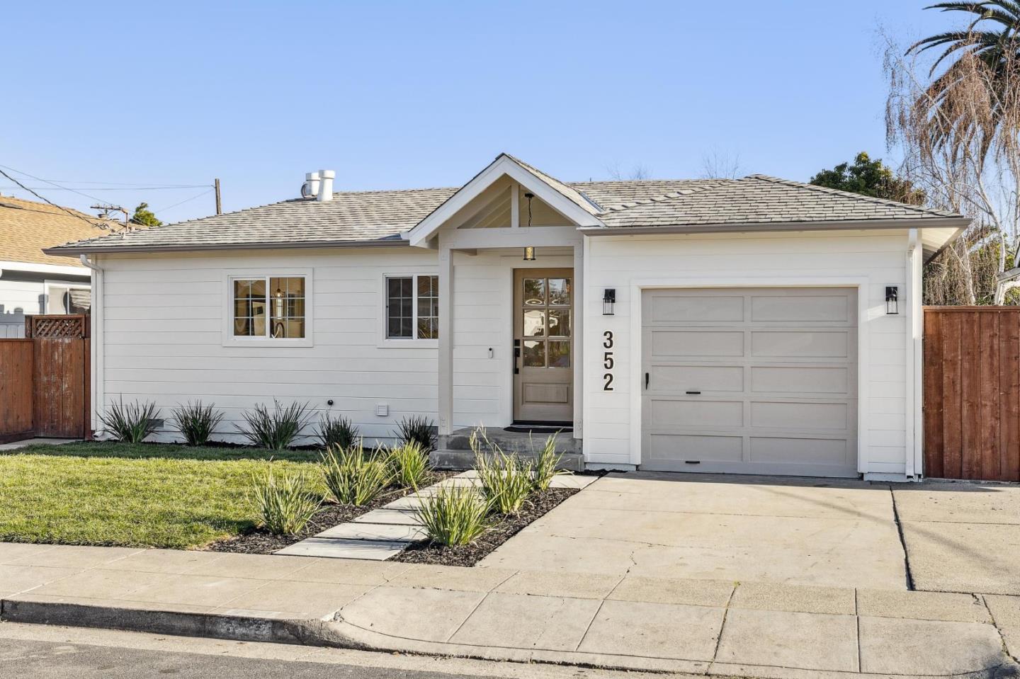 Neighborhood Neighborhood-8