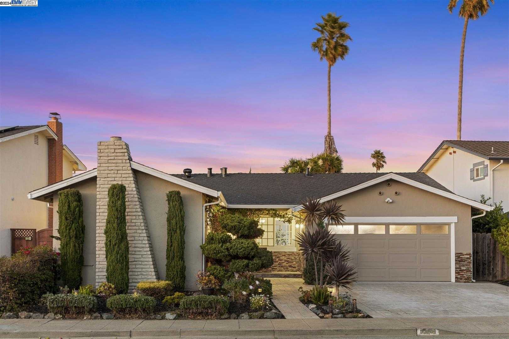 Neighborhood Neighborhood-5