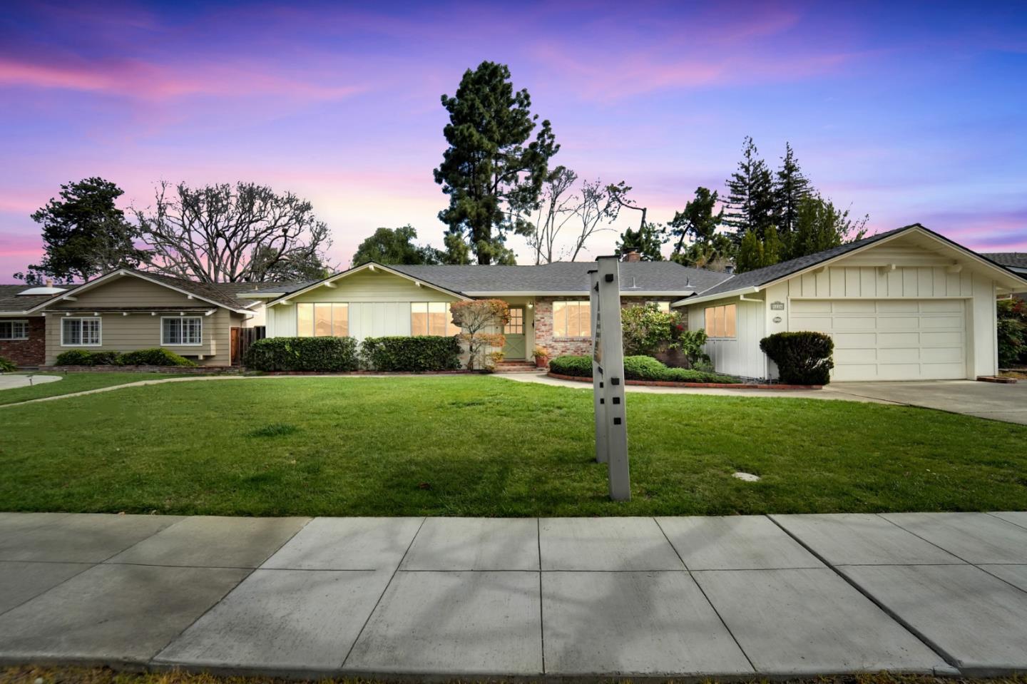 Neighborhood Neighborhood-52