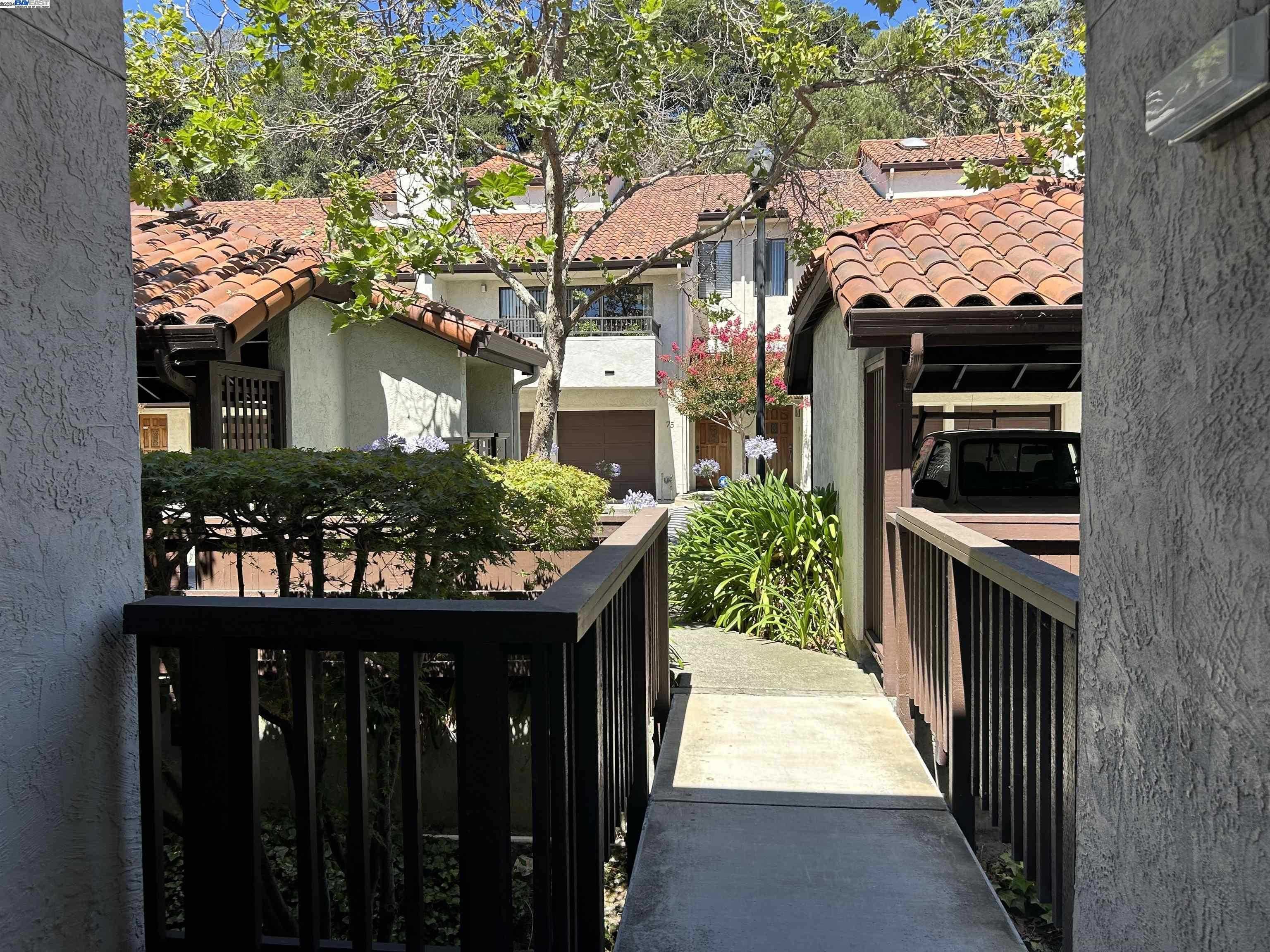 Neighborhood Neighborhood-12