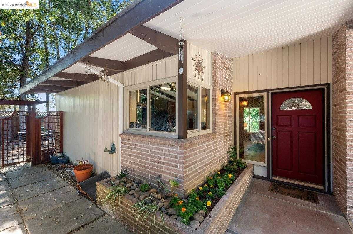 Neighborhood Neighborhood-17