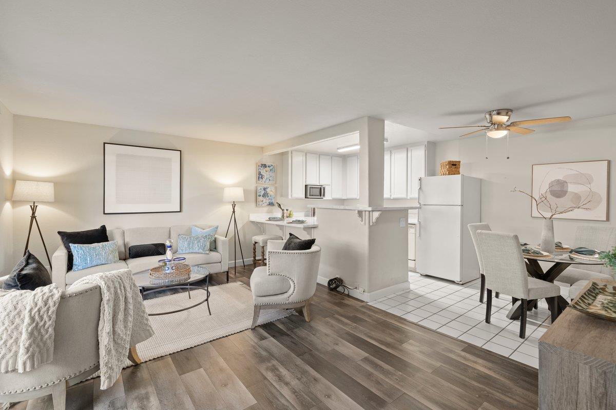 Neighborhood Neighborhood-25