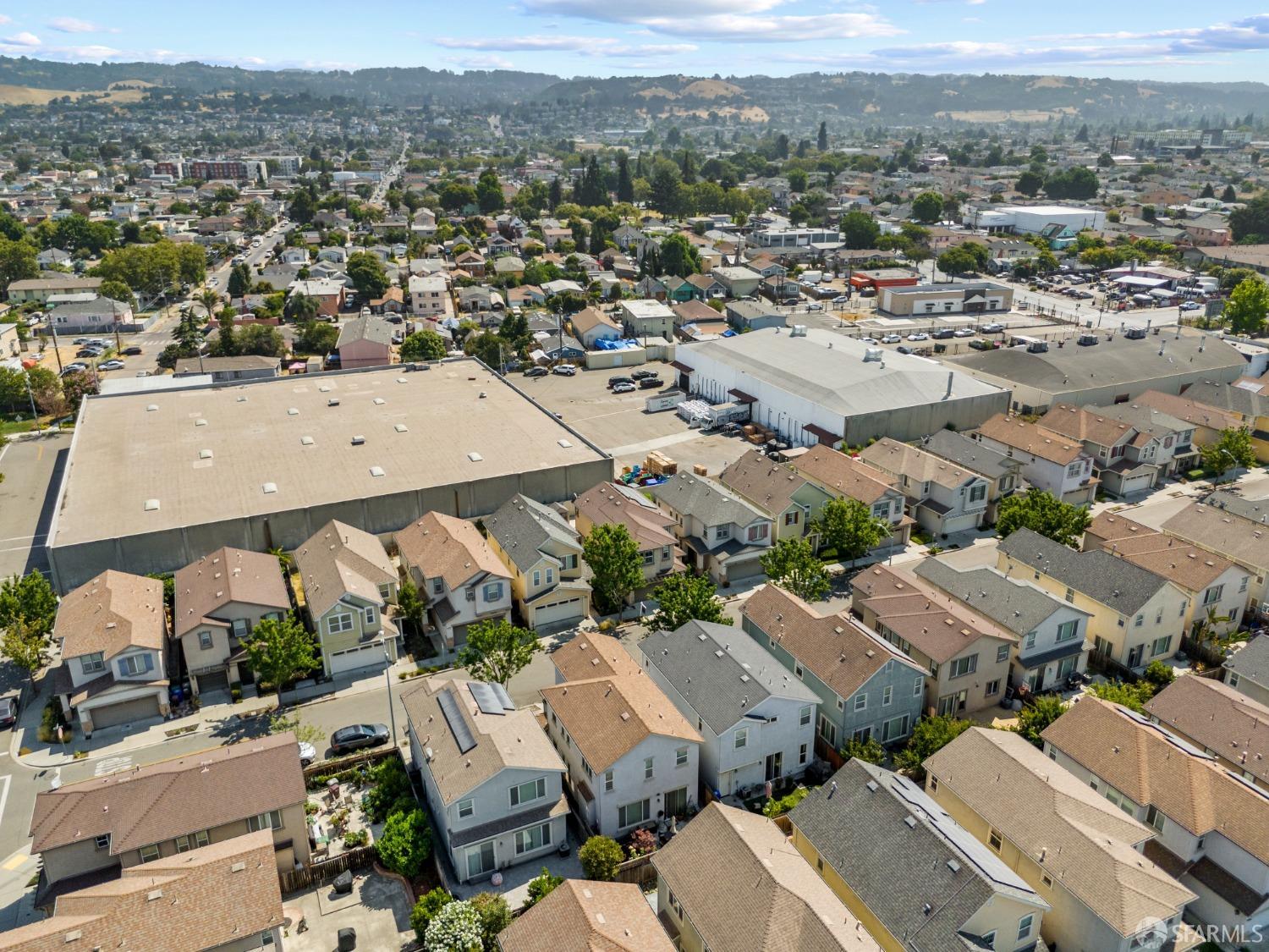 Neighborhood Neighborhood-1