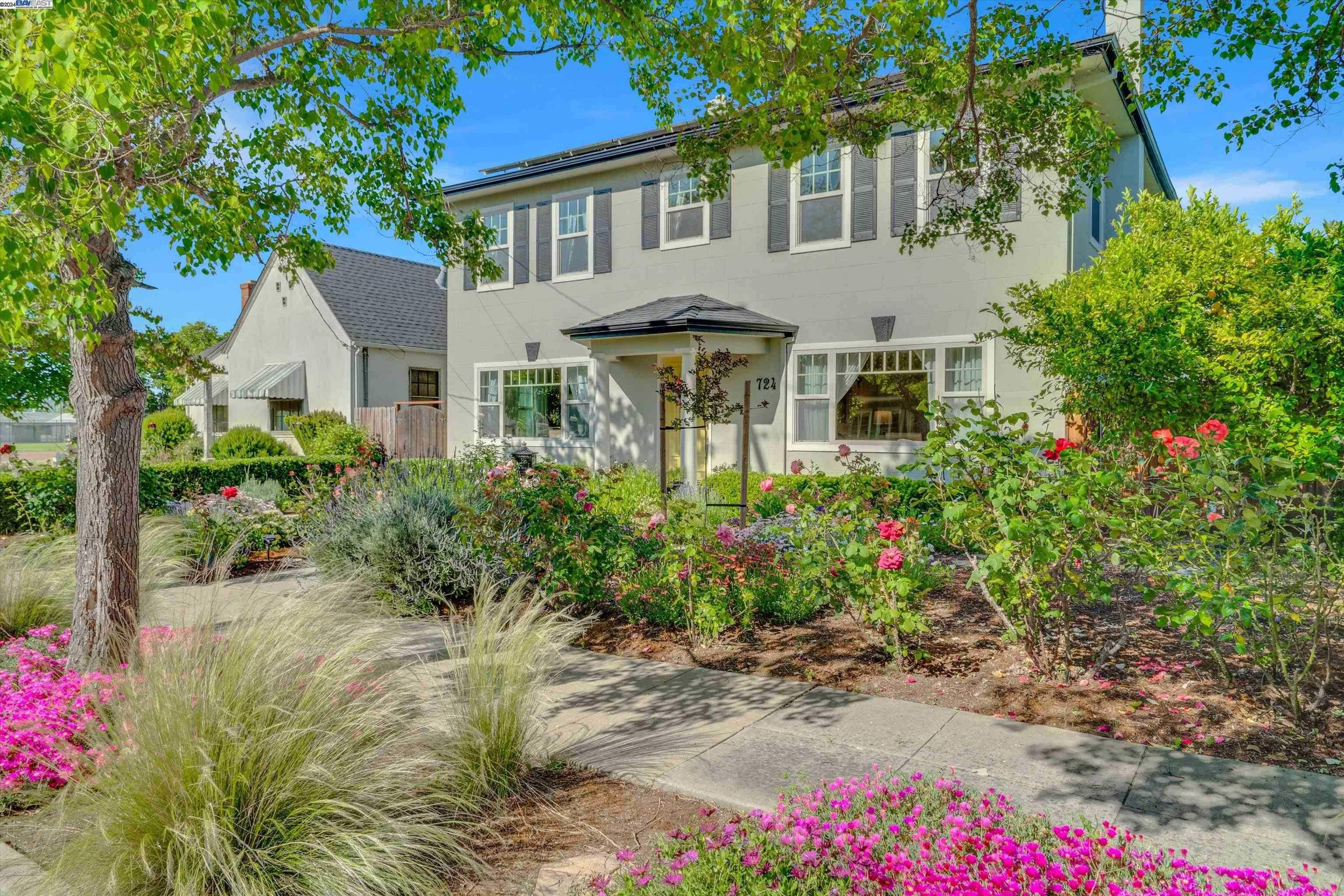 Neighborhood Neighborhood-11