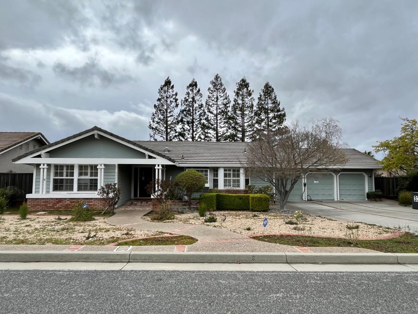 Neighborhood Neighborhood-13