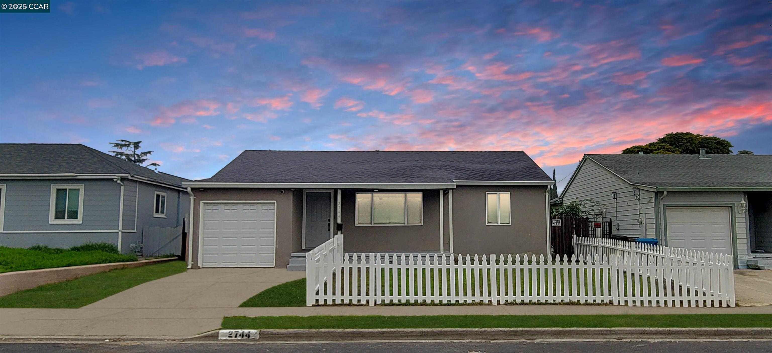 Neighborhood Neighborhood-16