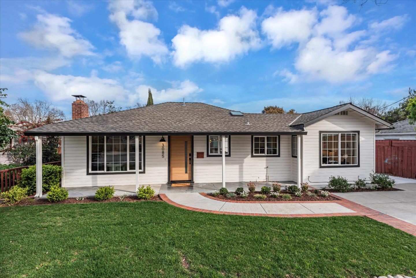 Neighborhood Neighborhood-4