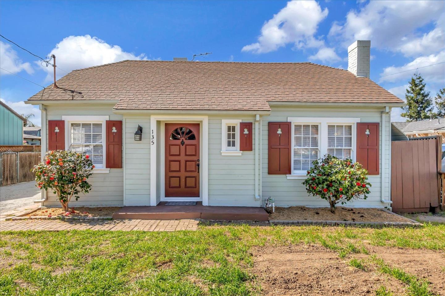 Neighborhood Neighborhood-23