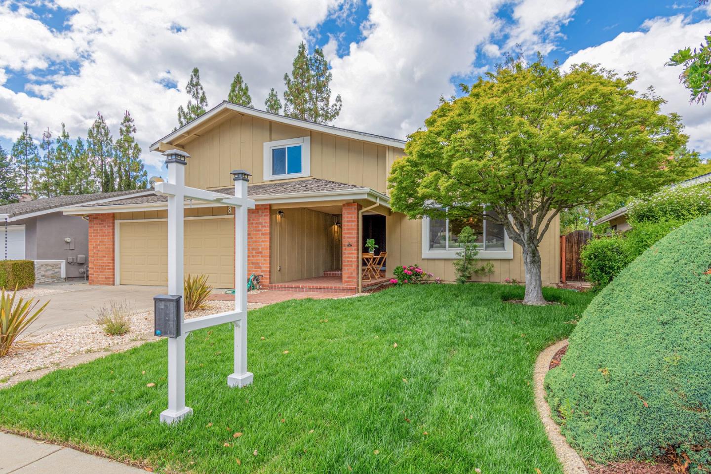 Neighborhood Neighborhood-45