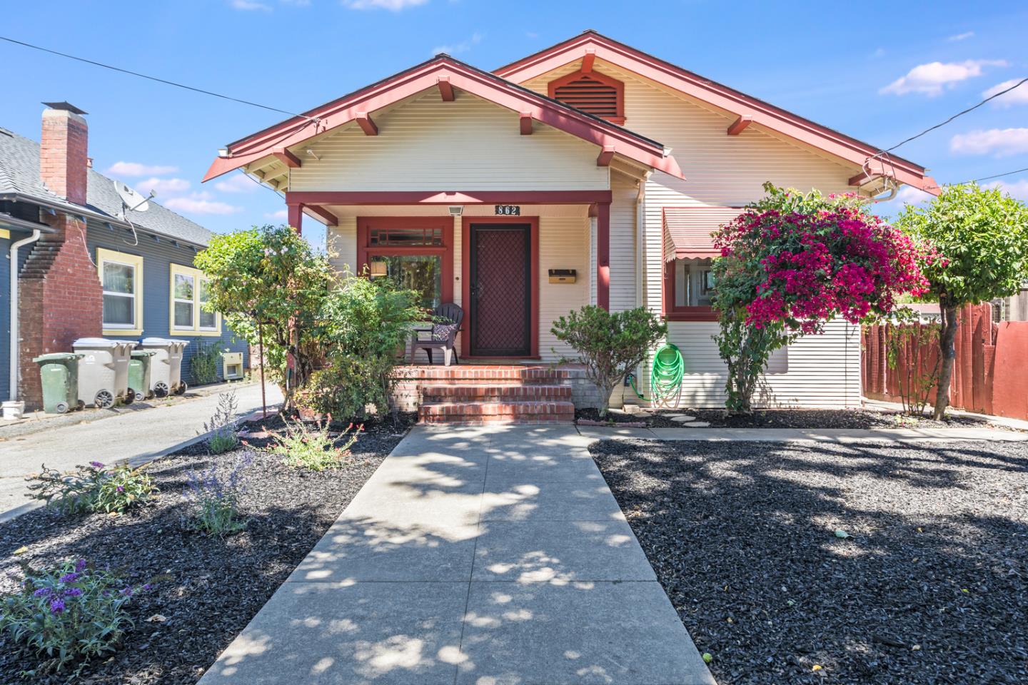 Neighborhood Neighborhood-69