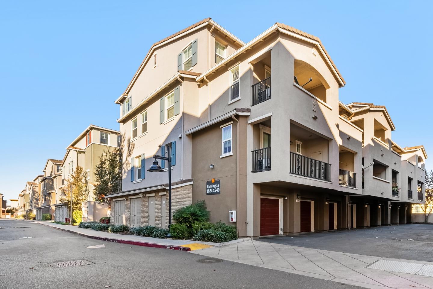 Neighborhood Neighborhood-25