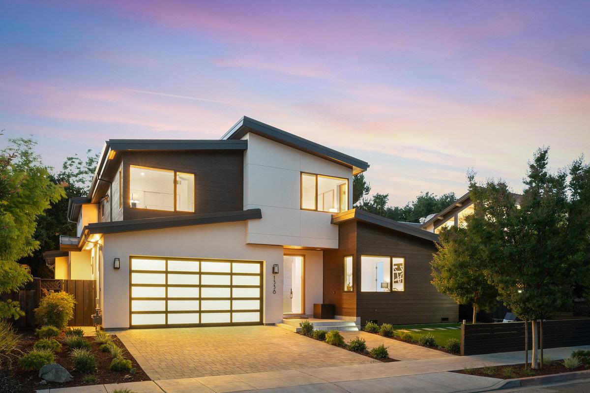 Neighborhood Neighborhood-8