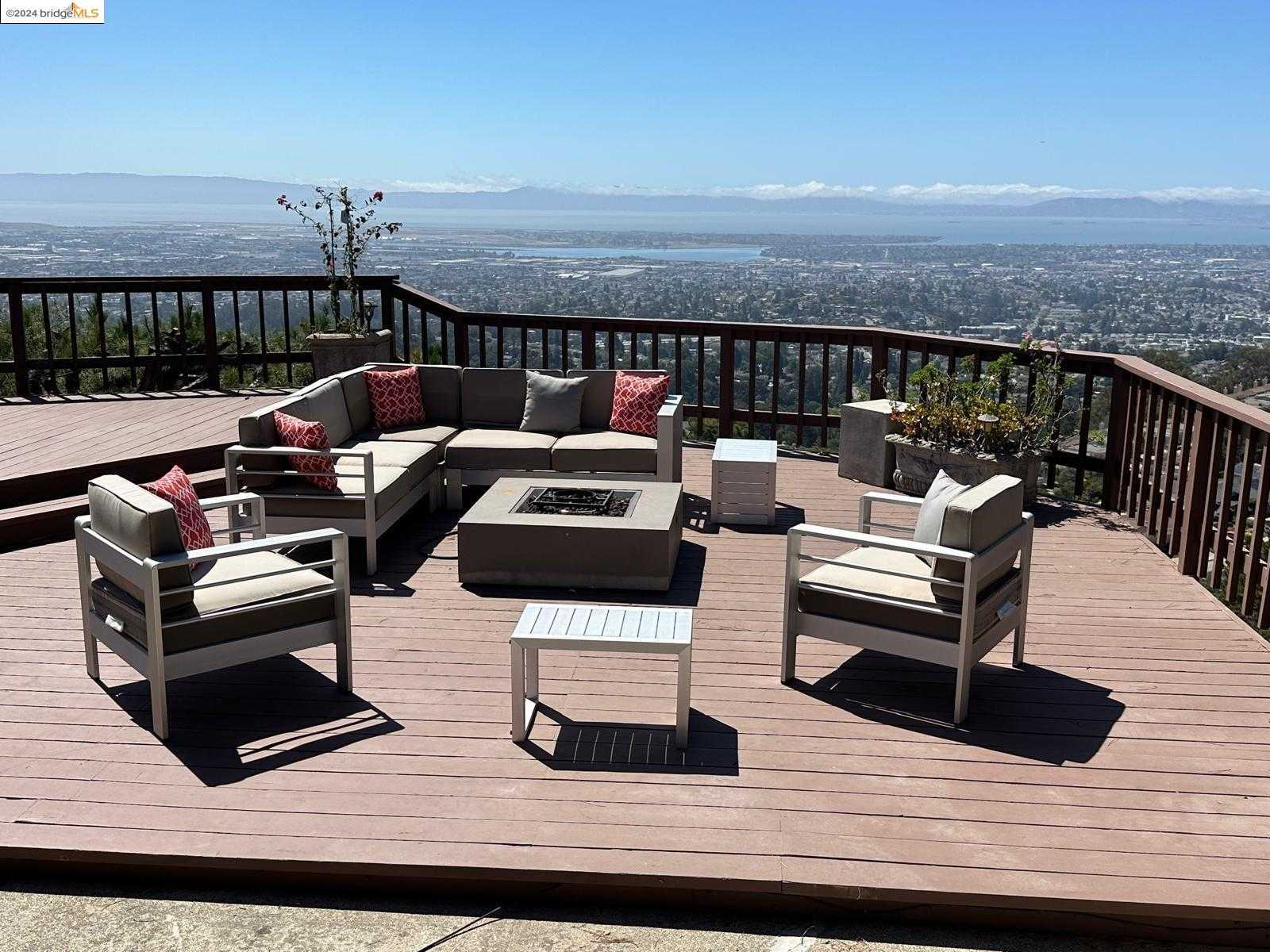 Neighborhood Neighborhood-16