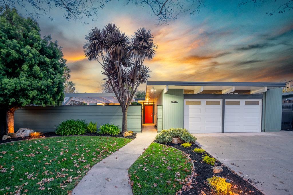 Neighborhood Neighborhood-4