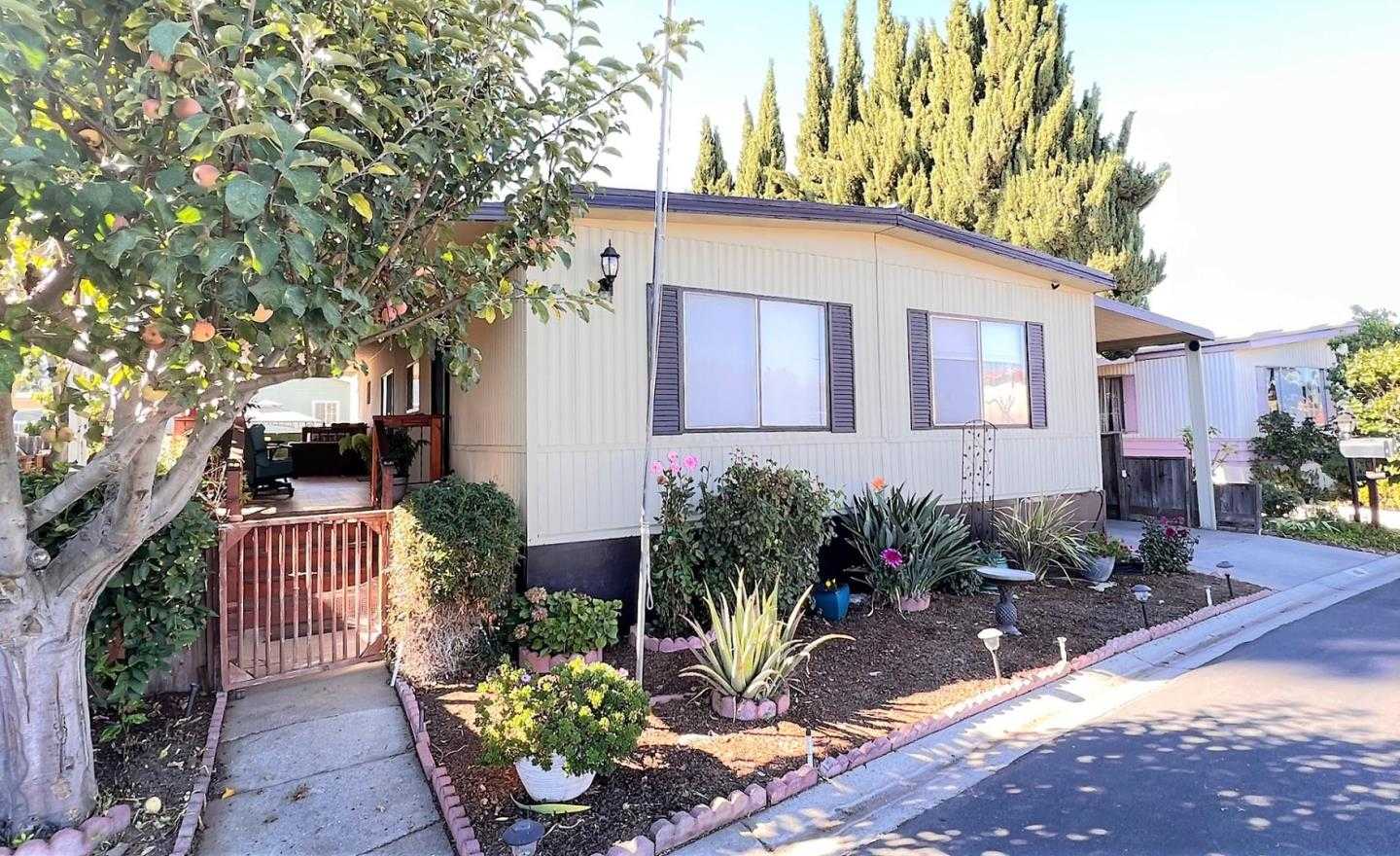 Neighborhood Neighborhood-21