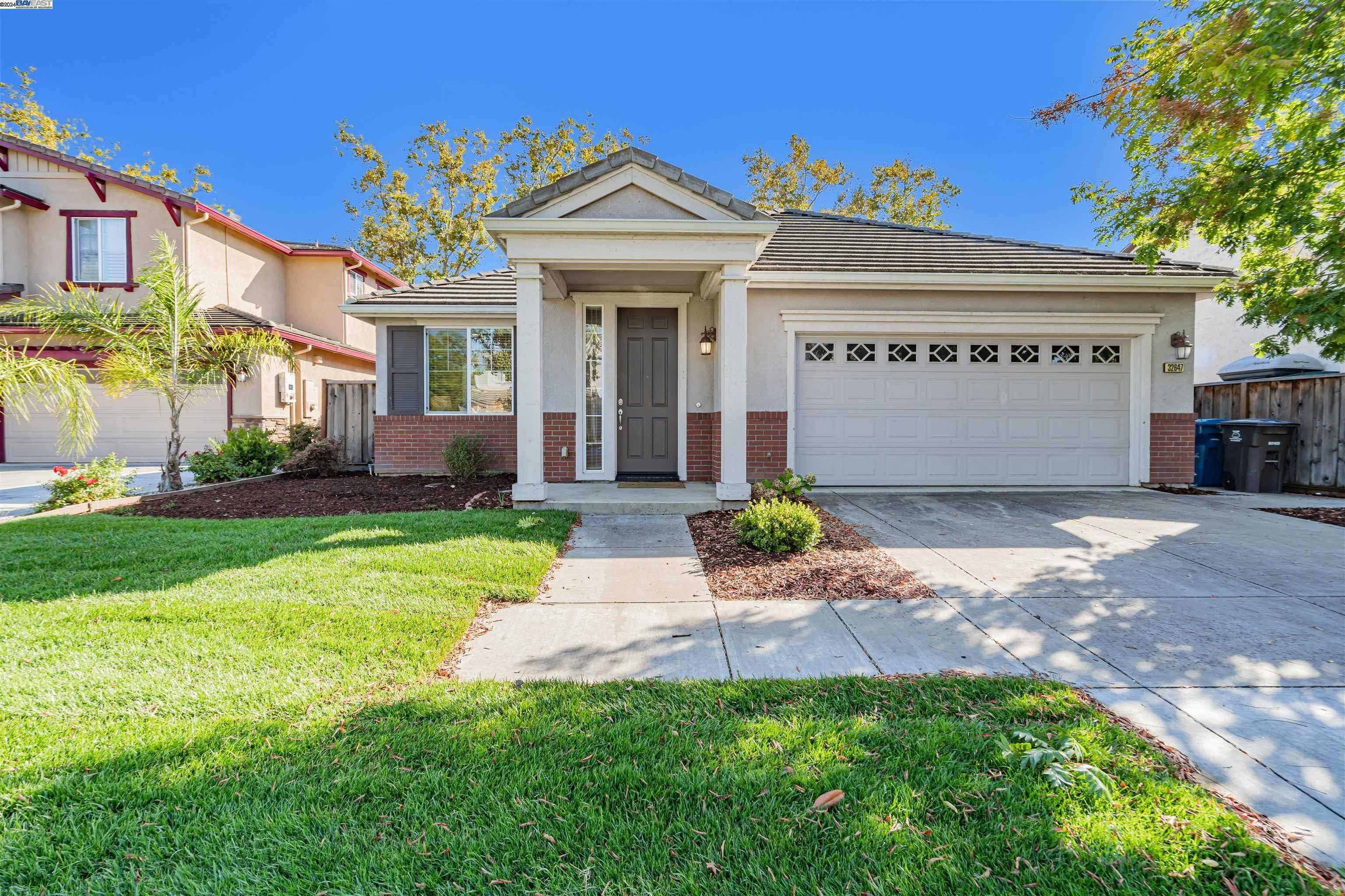 Neighborhood Neighborhood-4