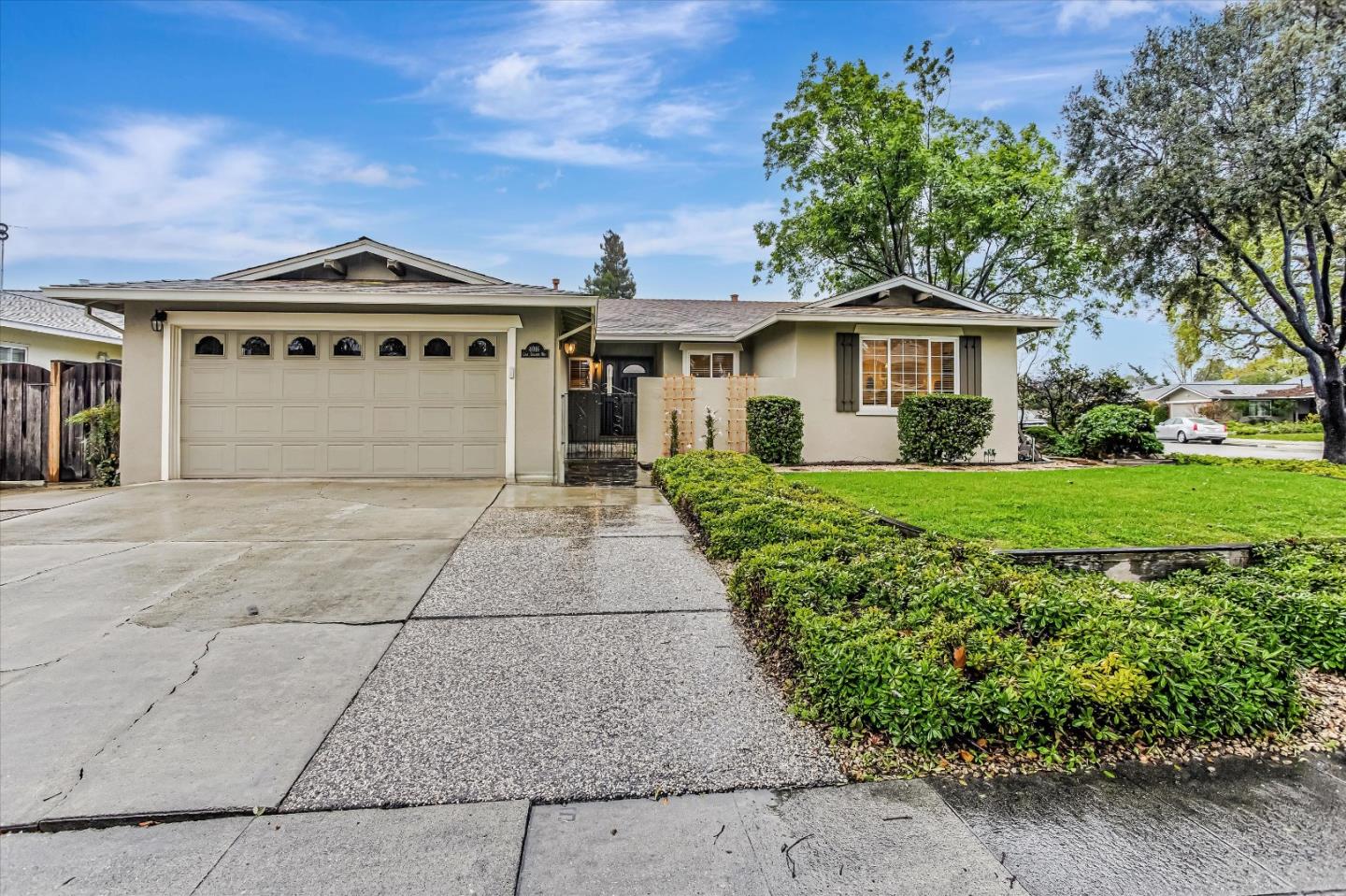 Neighborhood Neighborhood-4